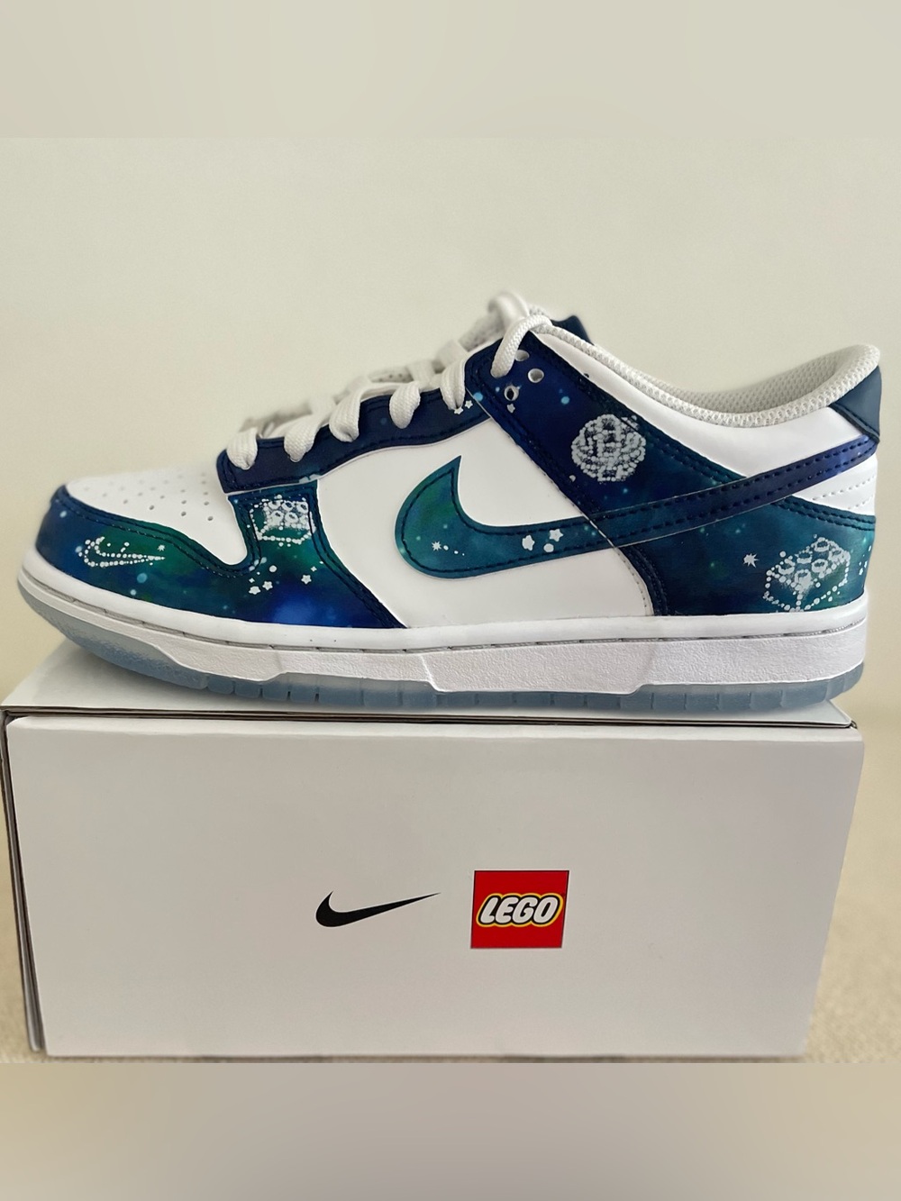 Size 5Y / 6.5 Women - Nike Dunk Low x LEGO COL White Brave Blue IM1448-100 NEW